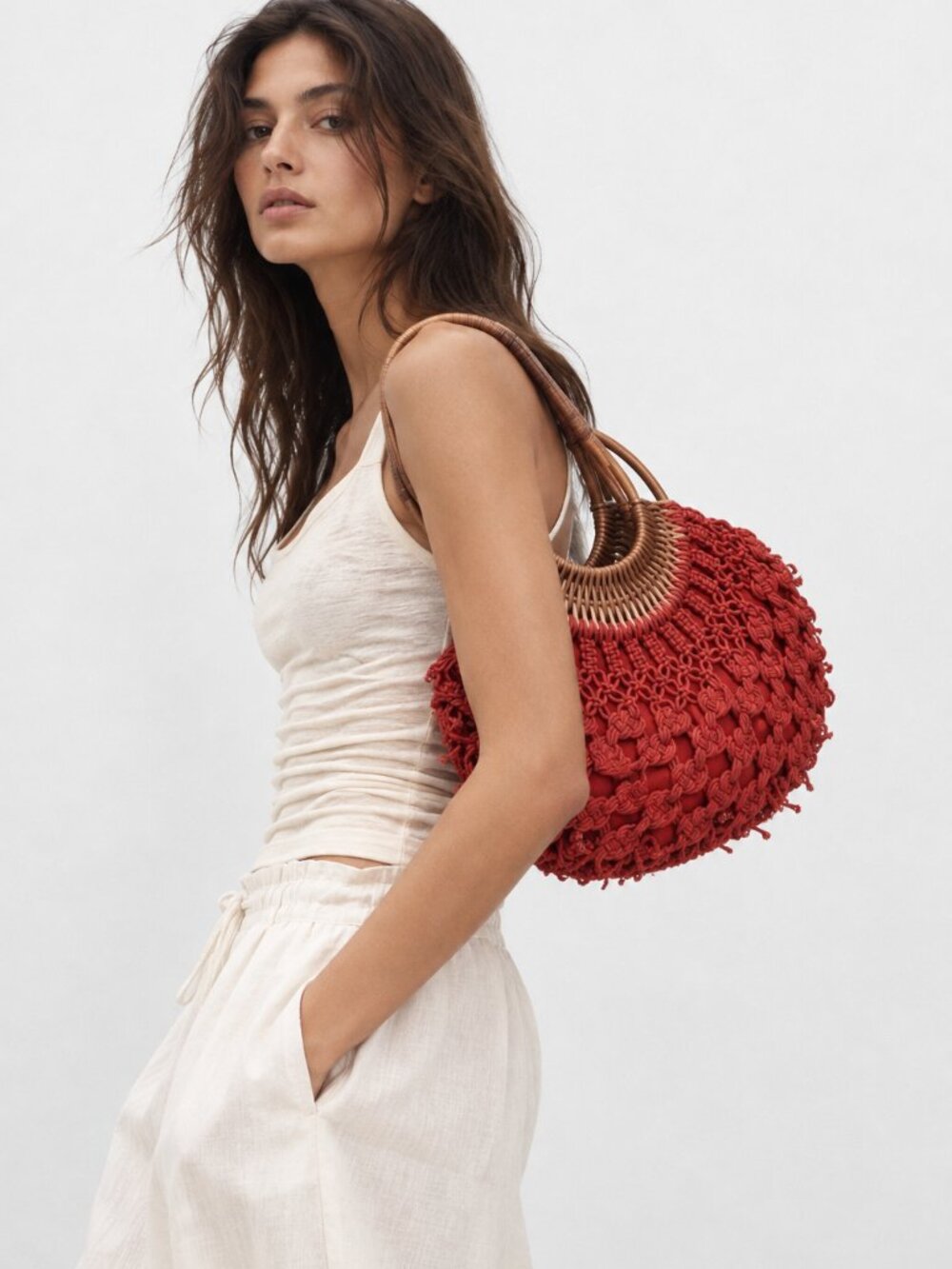 Vintage Red Crochet Macramé Handbag with Wooden Handles